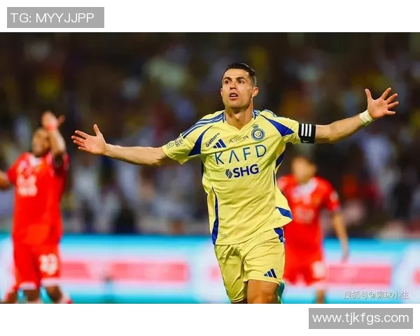 东欧现役足球球星的辉煌舞台与他们在国际赛场上的传奇征程